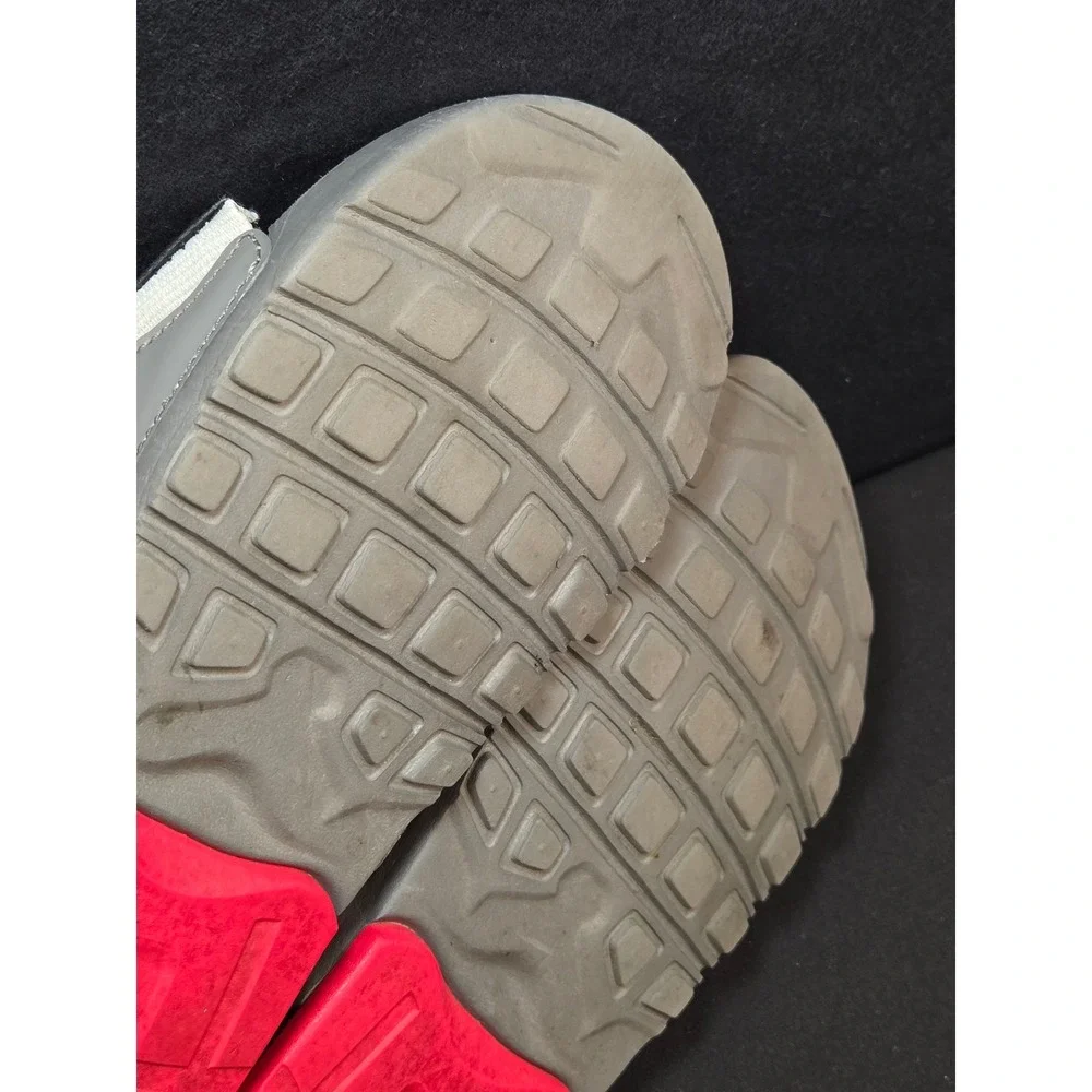 Nike Air Max Camden Slides Grey Black Crimson Kids Size 5Y CZ4665-002